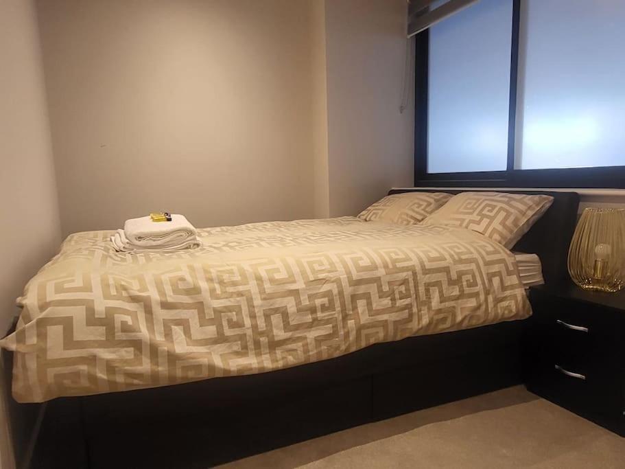 Entire Reigate Apartment Hosted By Pius エクステリア 写真